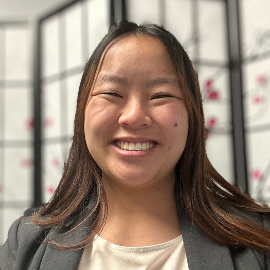 Cari Cantrell headshot