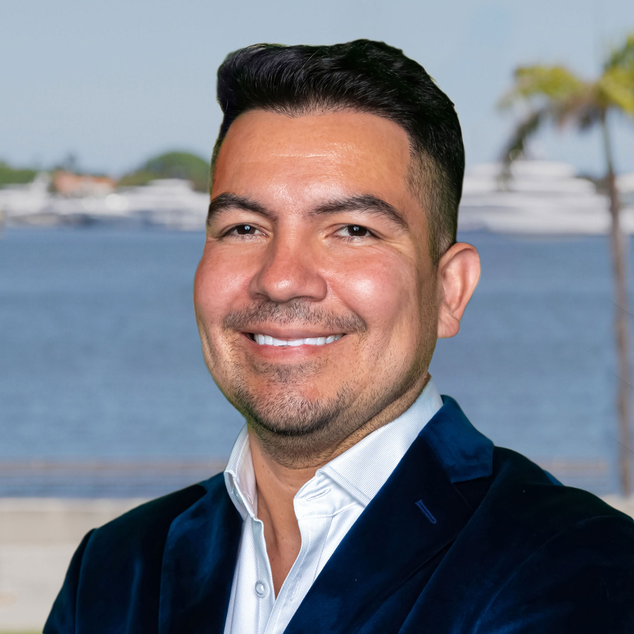 Cristian Garcia Headshot