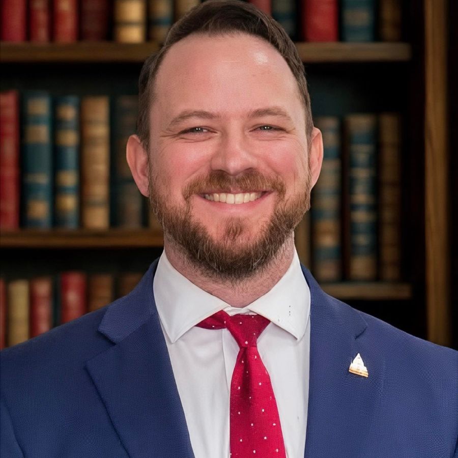 Tyler Bauer Headshot