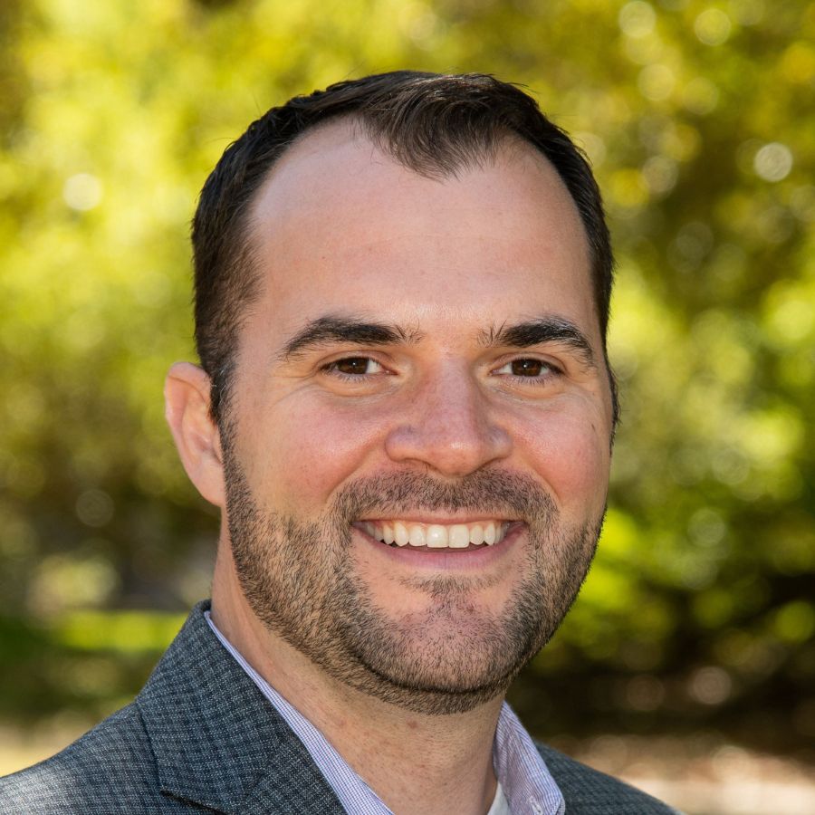 Nathaniel Hill Headshot