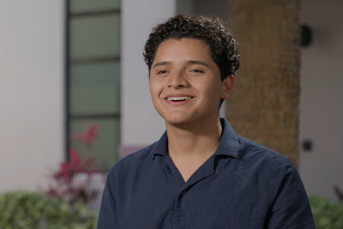 Enoch Lopez Headshot 1200x800