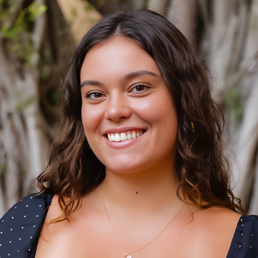 Keke Zuzzarini Headshot