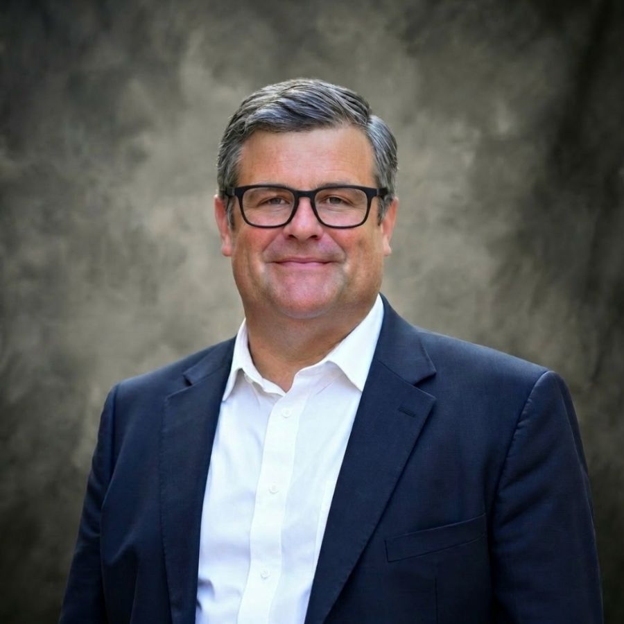 Mike Lavender Headshot