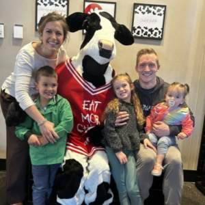 Bobbi Stewart with her family and the Chickfila Mascot