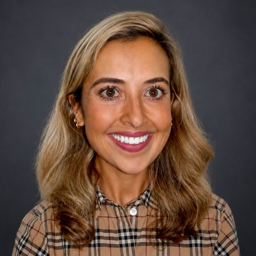 Ann Nicholson Headshot